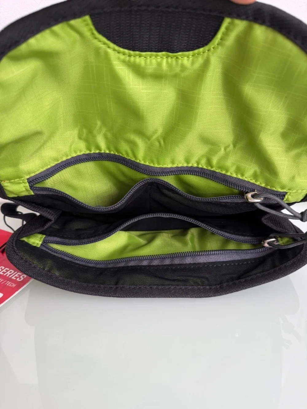 Osprey Portal Series PowerHouse Organizer Pouch NWT Black Pepper 236200-502 2L